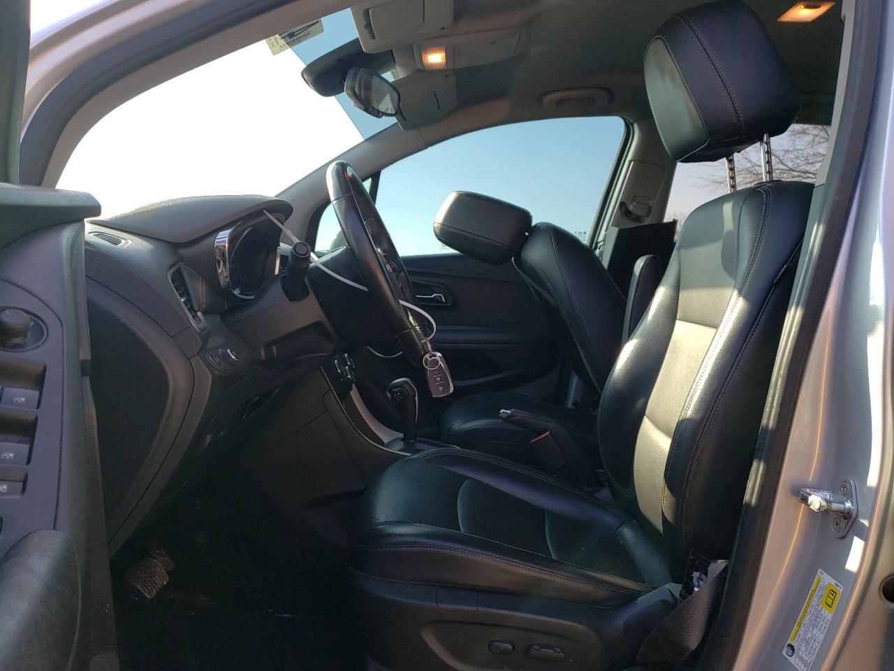 2021 CHEVROLET TRAX 1LT - Image 7