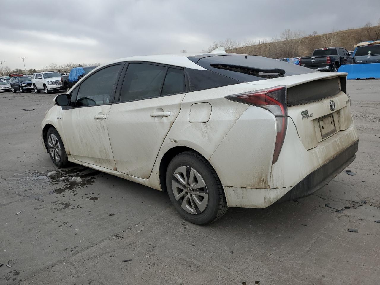 2016 TOYOTA PRIUS - Image 2
