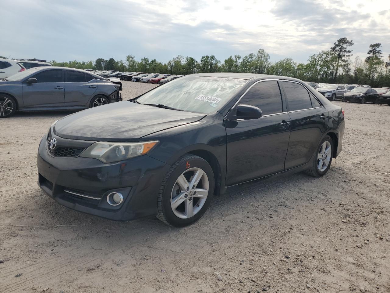 2014 TOYOTA CAMRY L