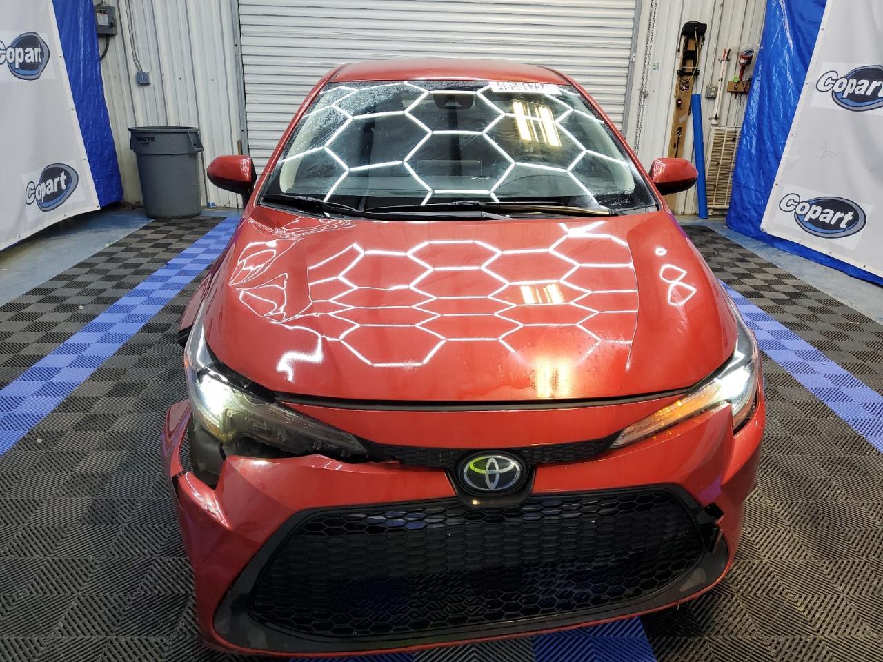 2021 TOYOTA COROLLA LE - Фото 5