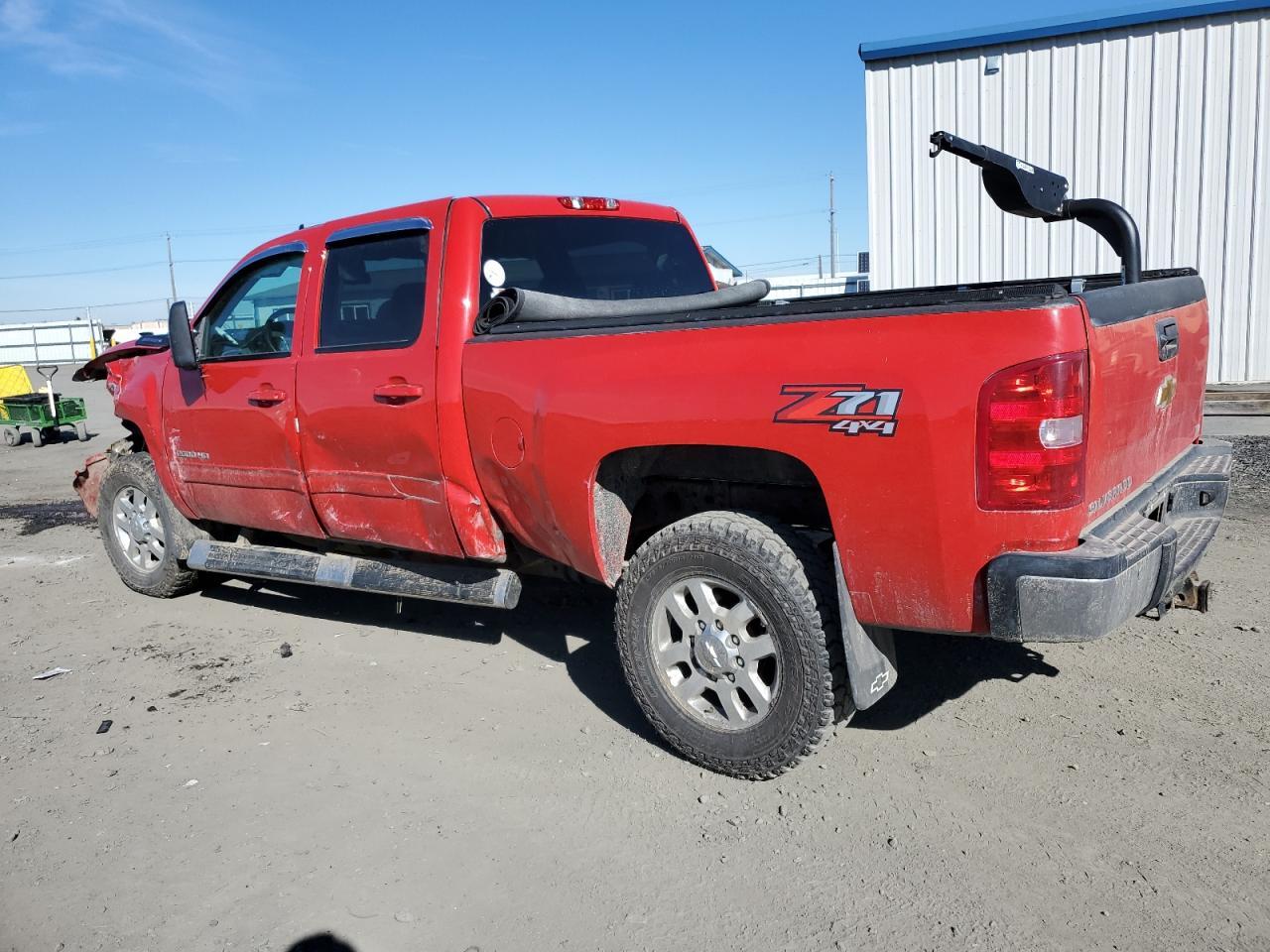 2014 CHEVROLET SILVERADO - Image 2