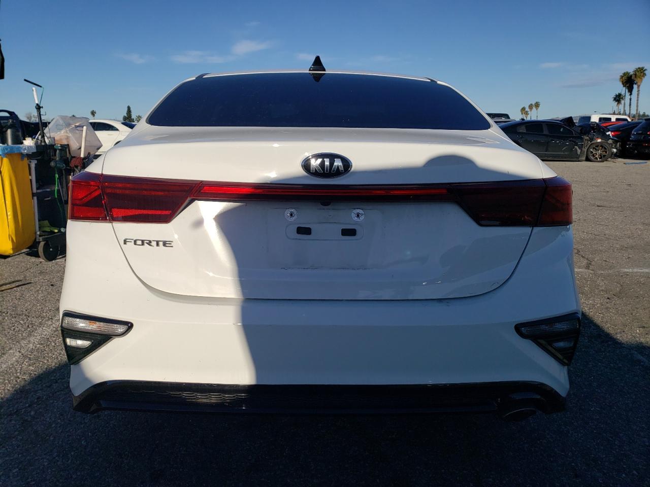 2020 KIA FORTE FE - Image 6