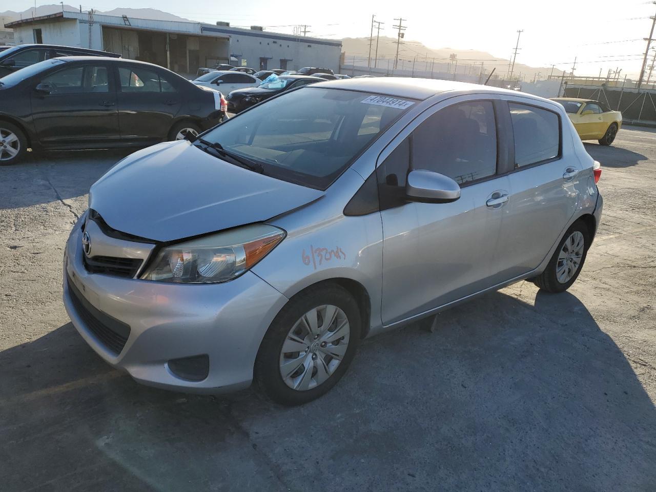 2014 TOYOTA YARIS