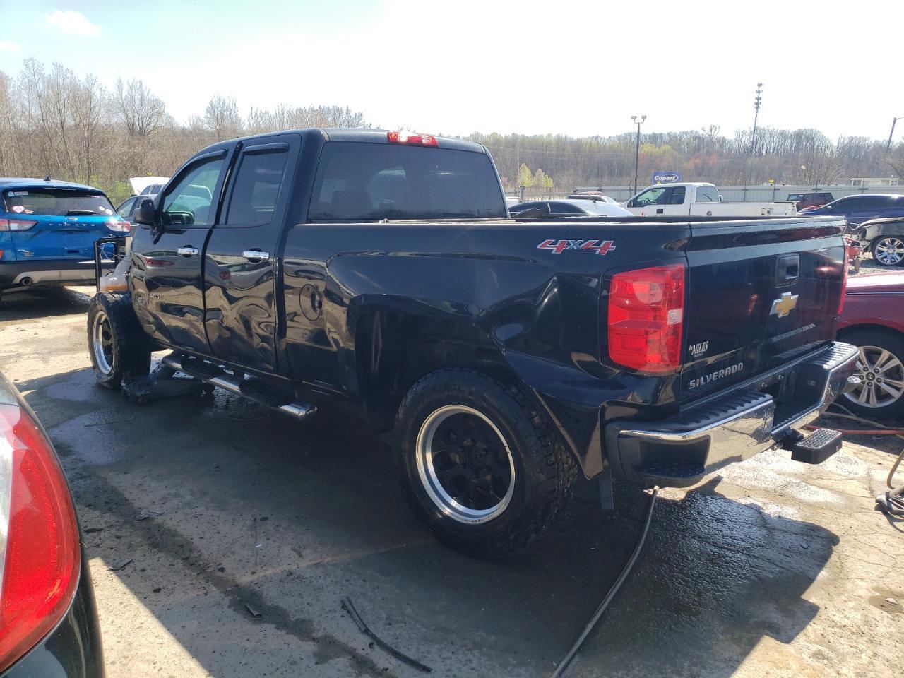 2015 CHEVROLET SILVERADO - Image 2