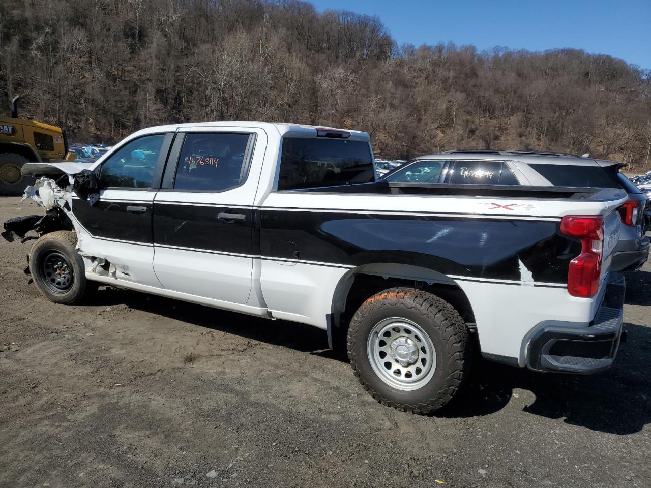 2021 CHEVROLET SILVERADO - Фото 2