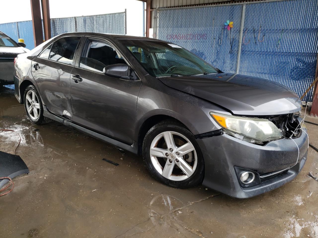2013 TOYOTA CAMRY L - Фото 4