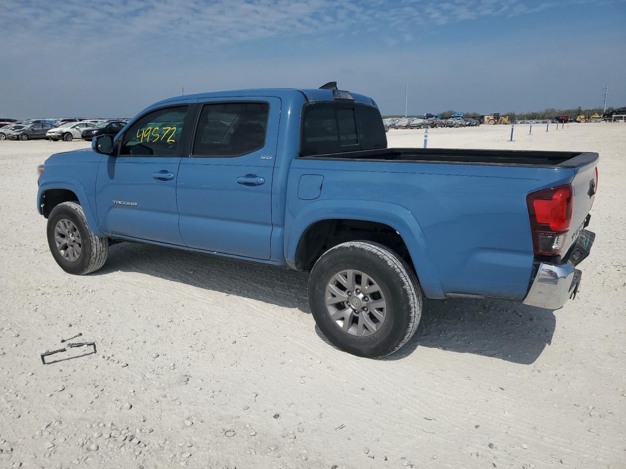 2019 TOYOTA TACOMA DOU - Фото 2
