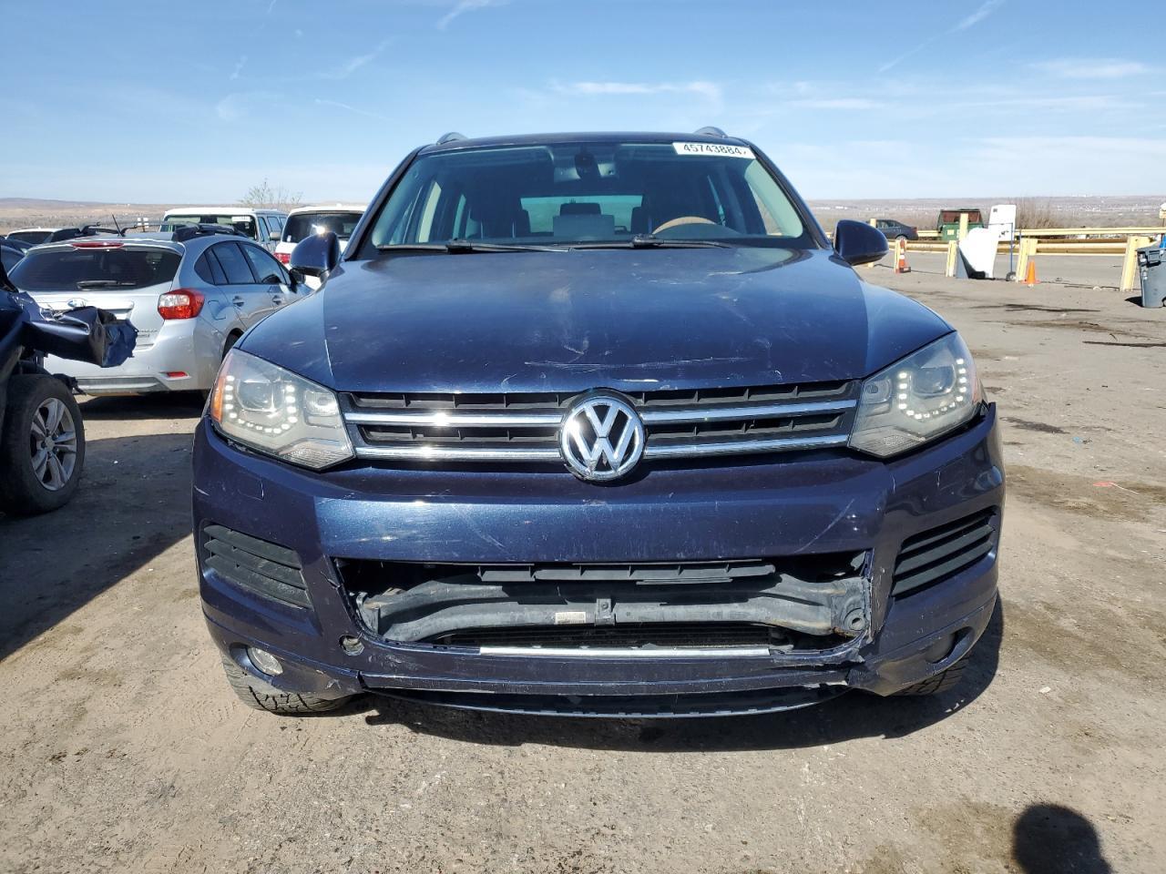 2014 VOLKSWAGEN TOUAREG V6 - Image 5