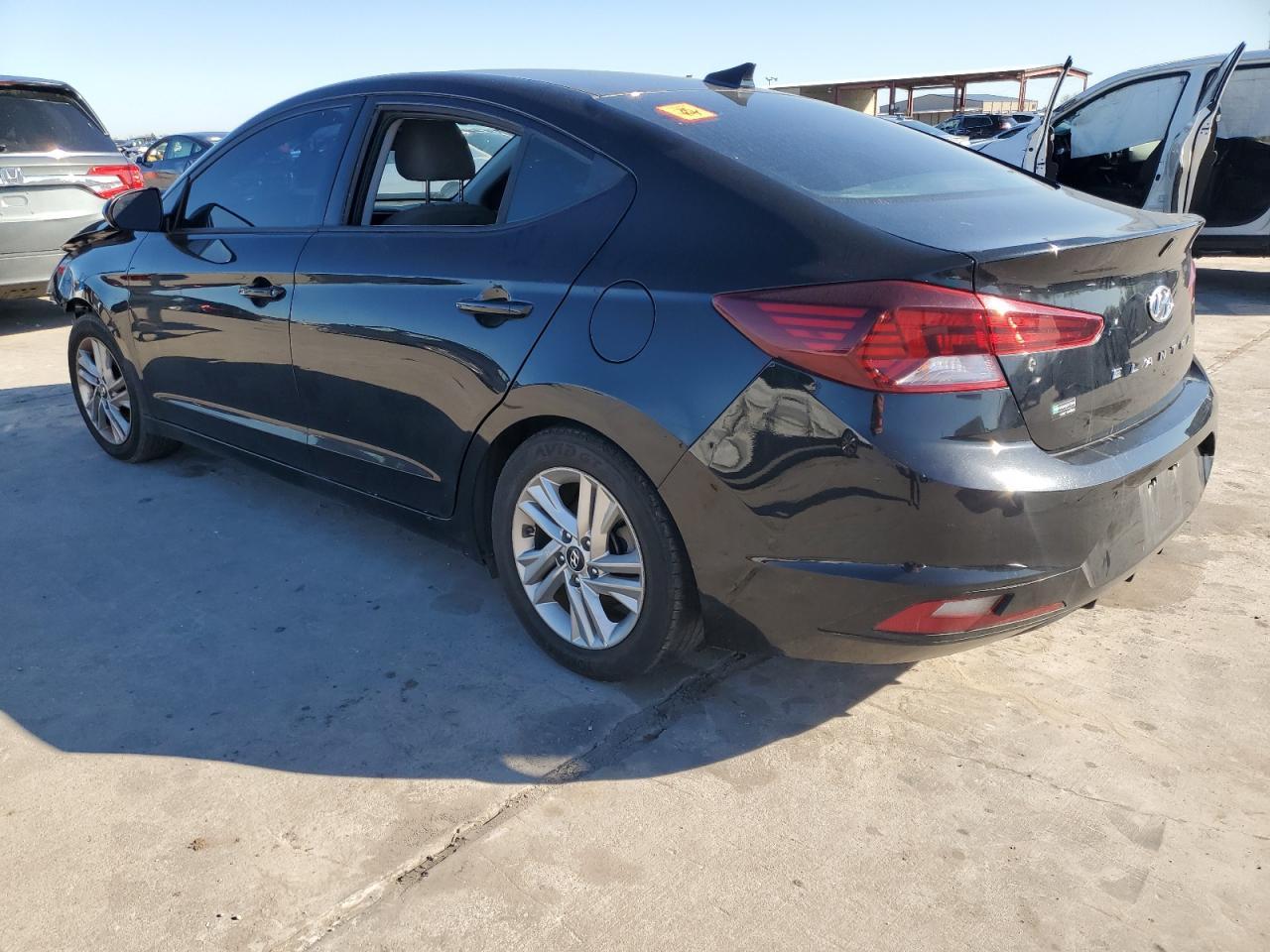 2019 HYUNDAI ELANTRA SE - Image 2