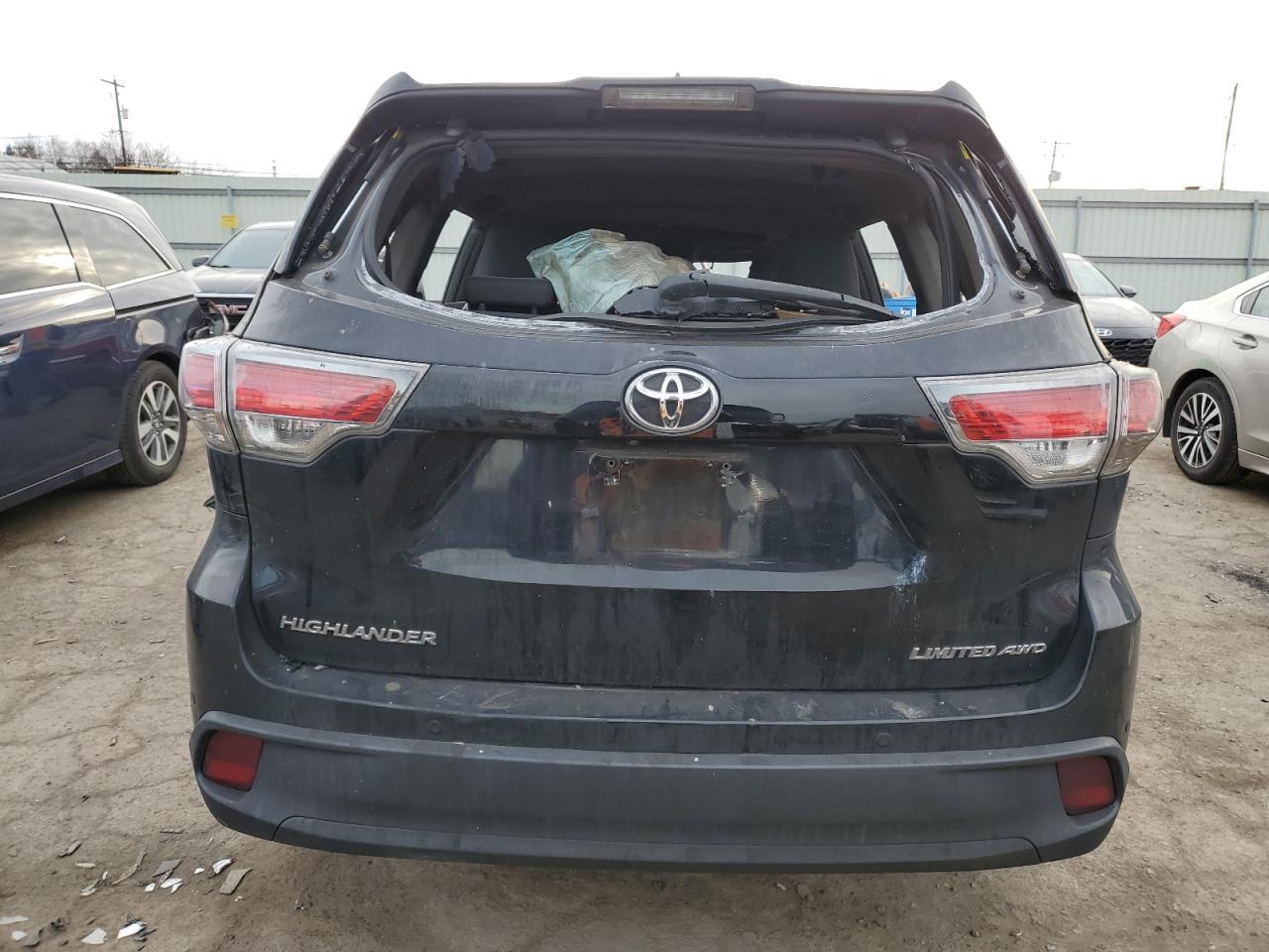 2015 TOYOTA HIGHLANDER - Image 6