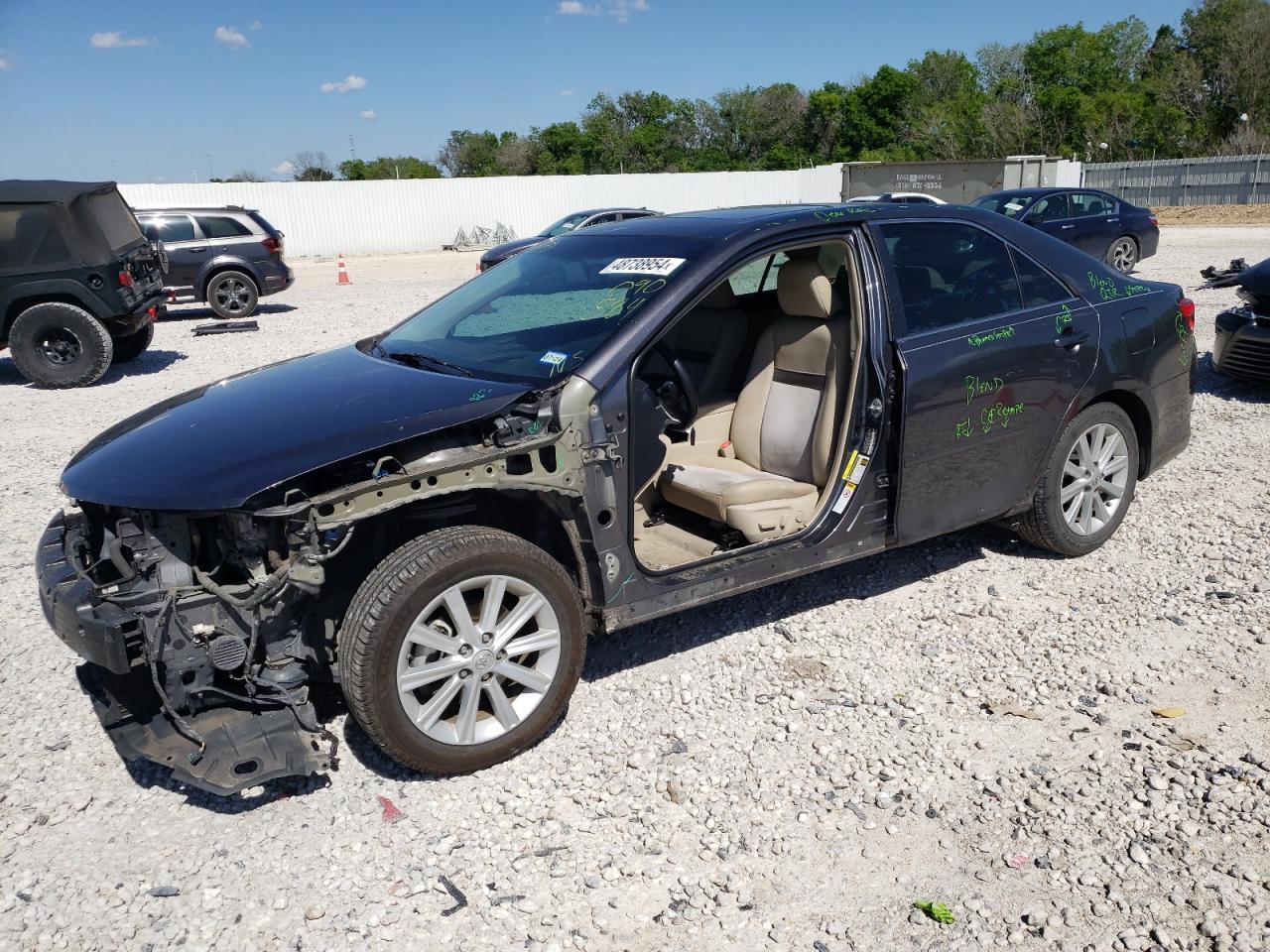 2013 TOYOTA CAMRY HYBR car image