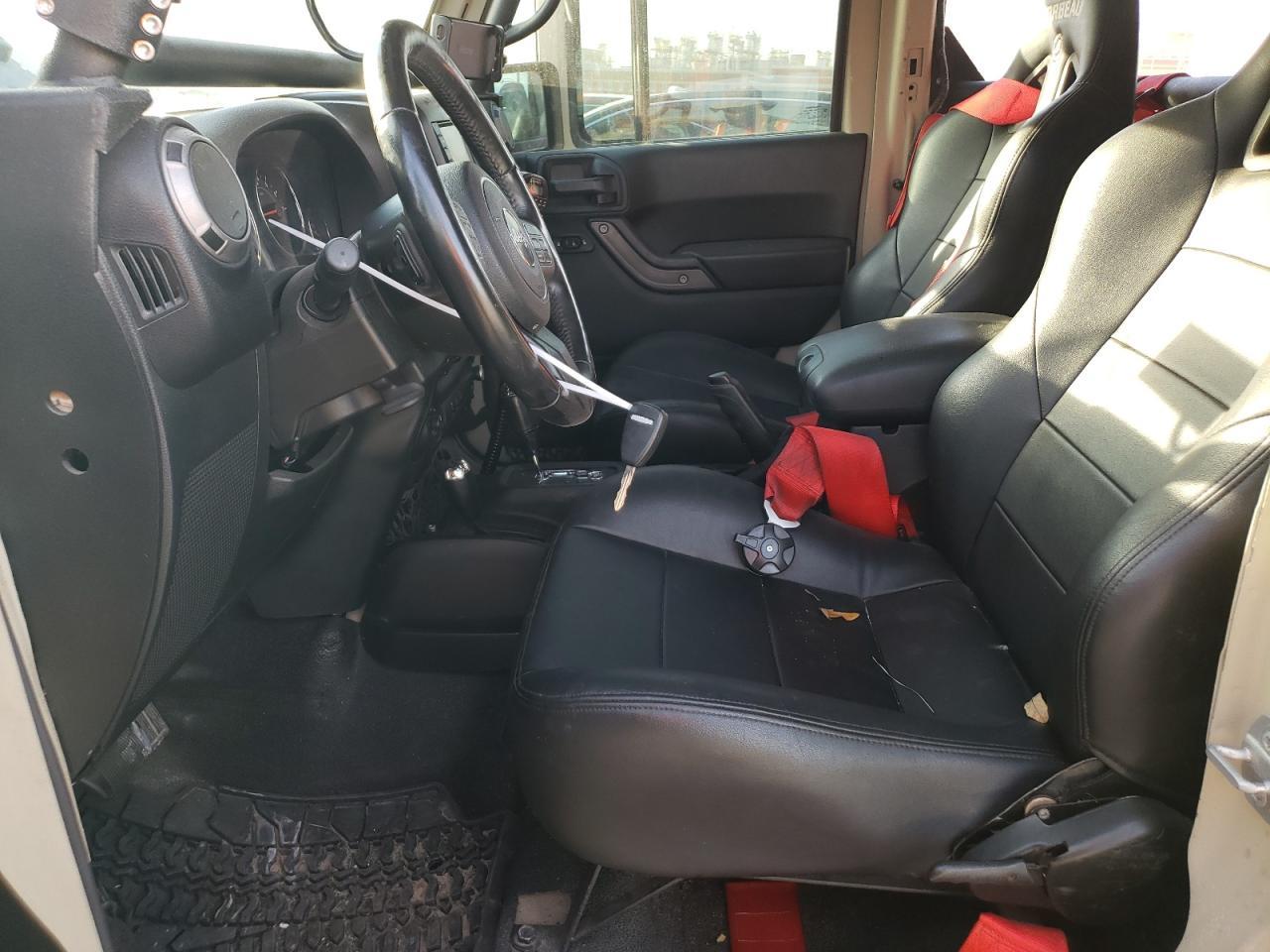 2017 JEEP WRANGLER U - Image 7