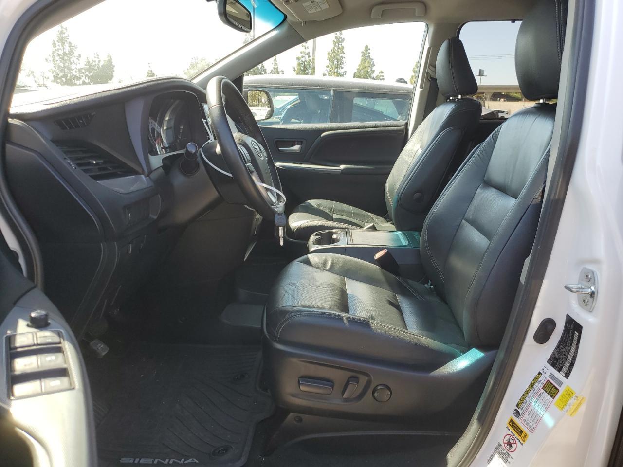 2015 TOYOTA SIENNA SPO - Фото 7