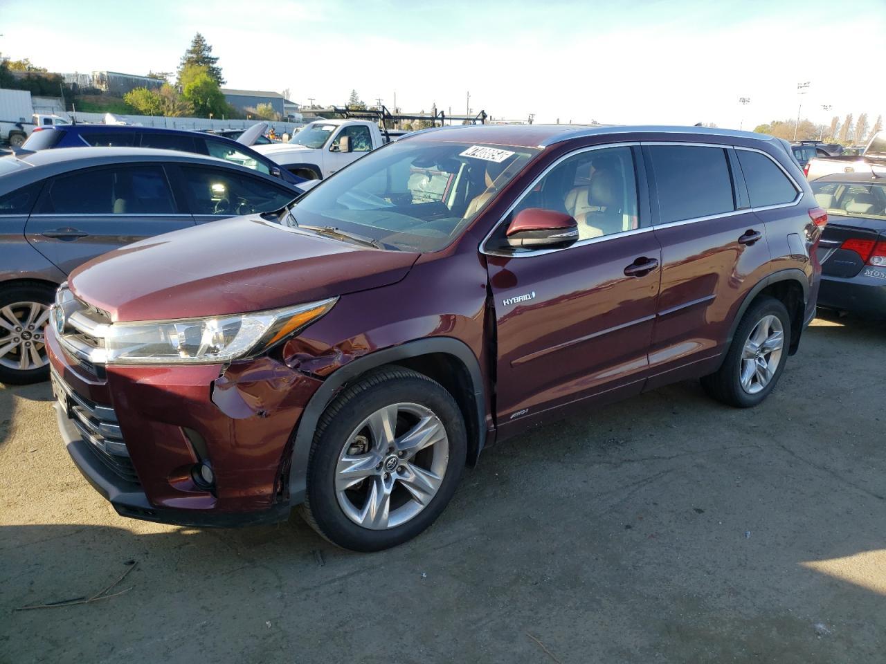 2018 TOYOTA HIGHLANDER car image