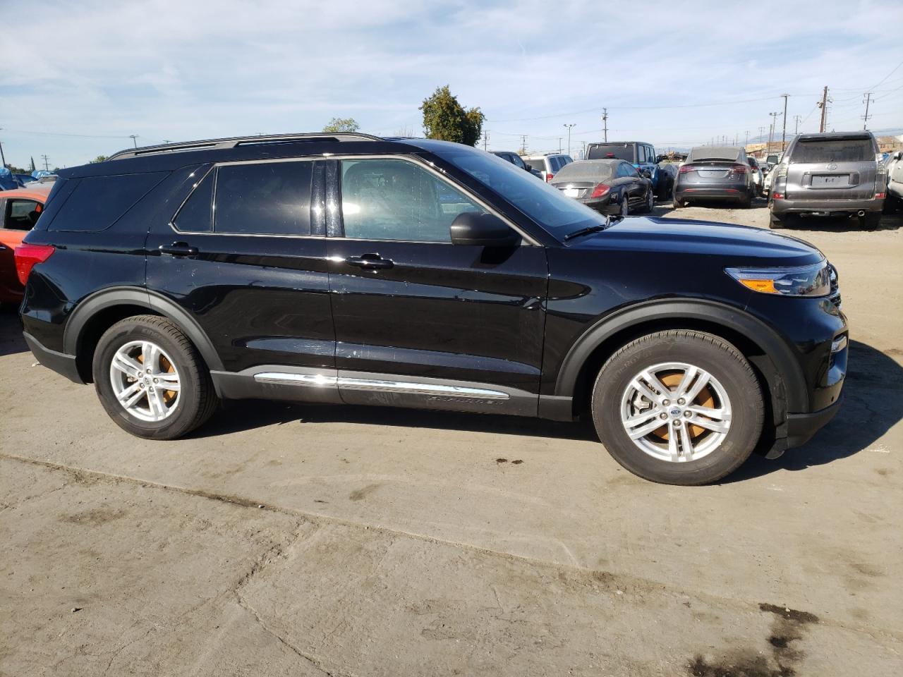 2023 FORD EXPLORER X - Фото 4