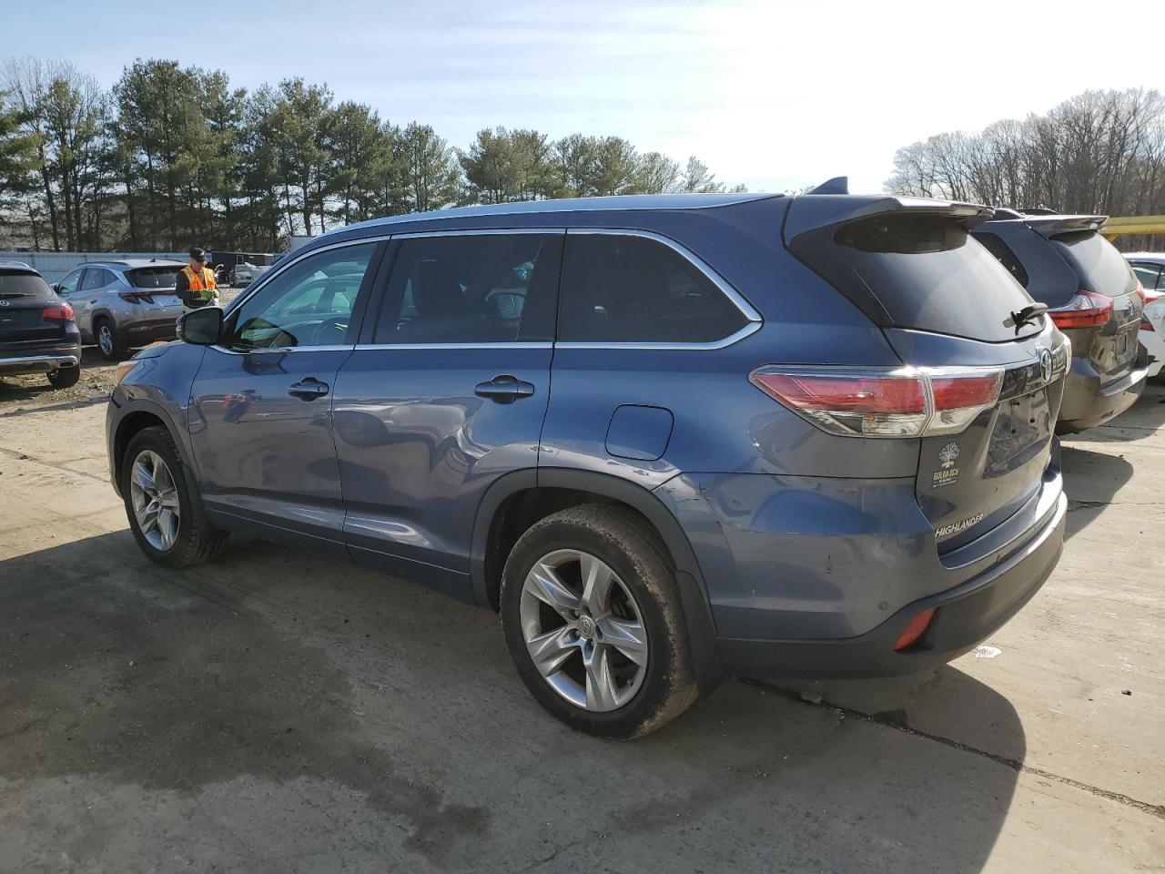 2014 TOYOTA HIGHLANDER - Фото 2