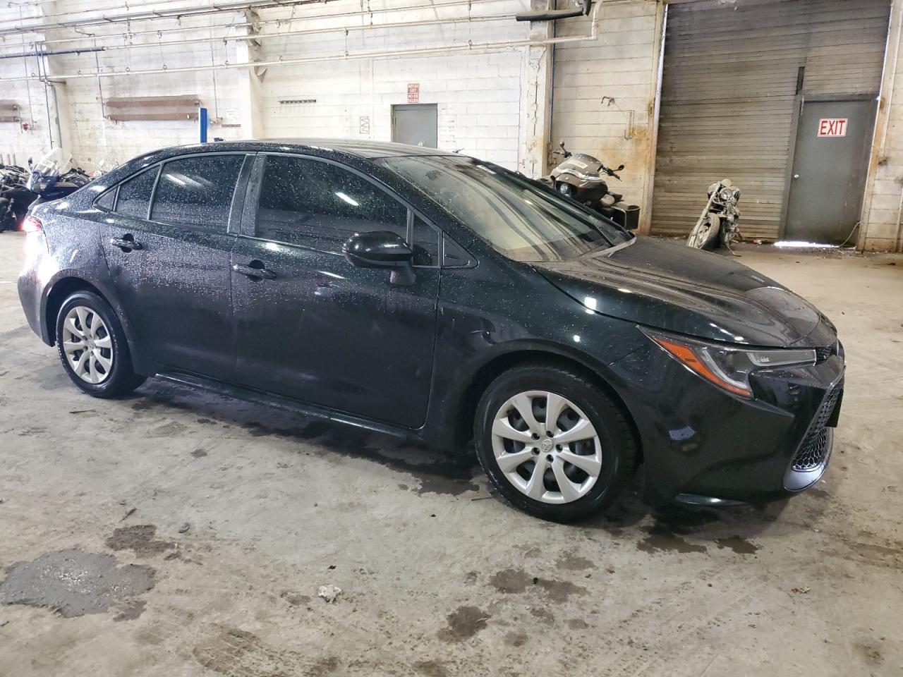 2020 TOYOTA COROLLA LE - Фото 4