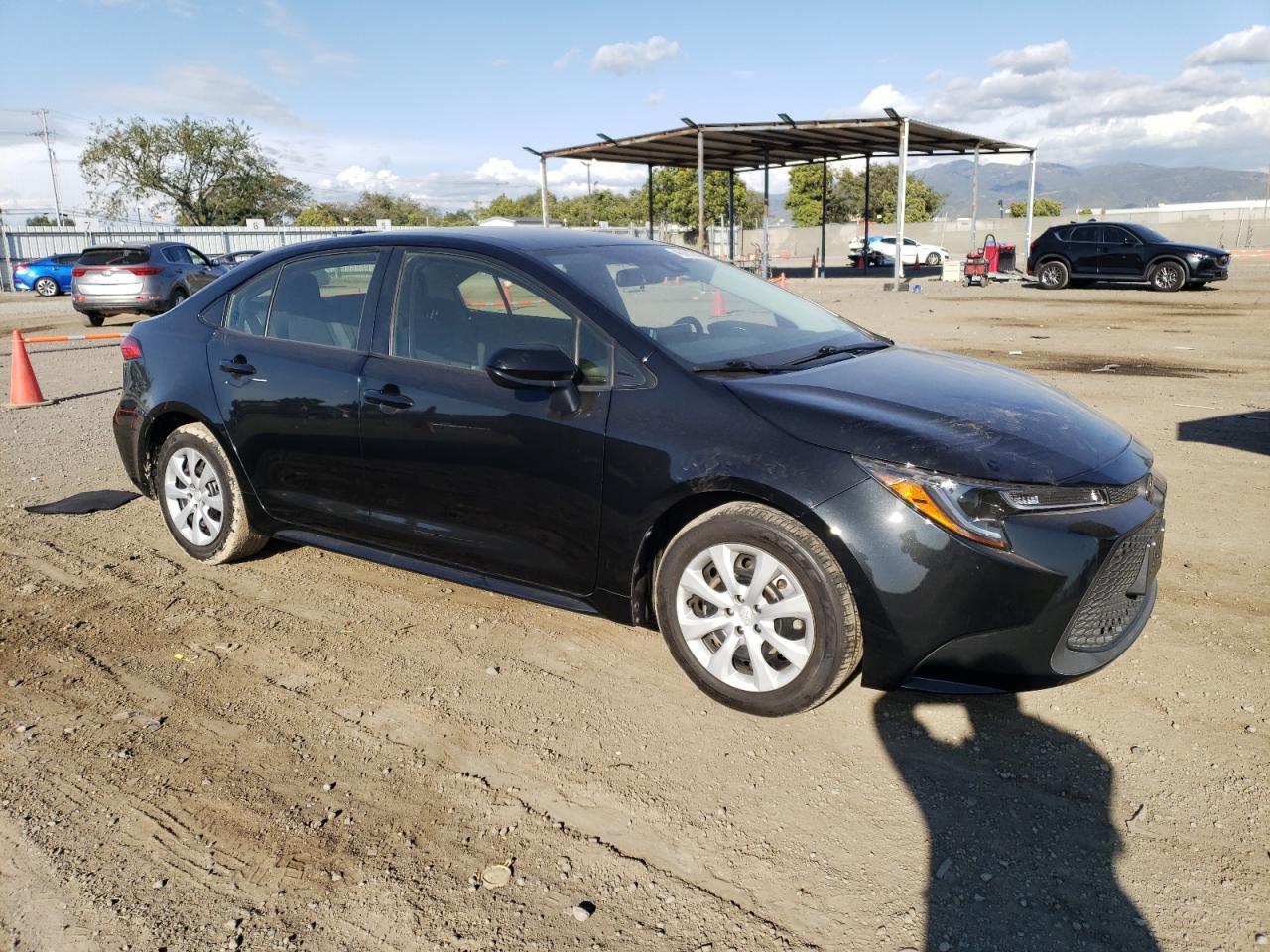 2020 TOYOTA COROLLA LE - Фото 4