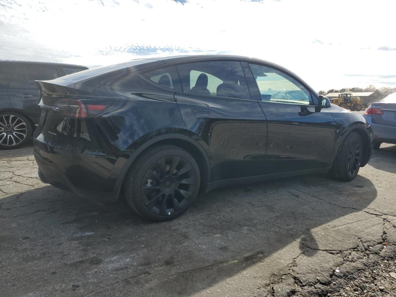 2022 TESLA MODEL Y - Image 3