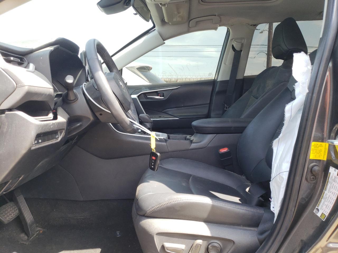 2019 TOYOTA RAV4 XLE P - Image 7