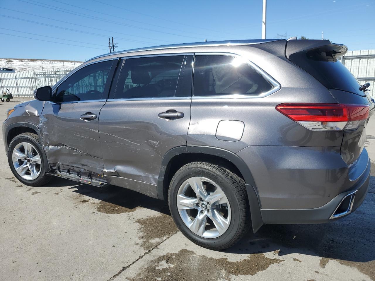 2019 TOYOTA HIGHLANDER - Фото 2