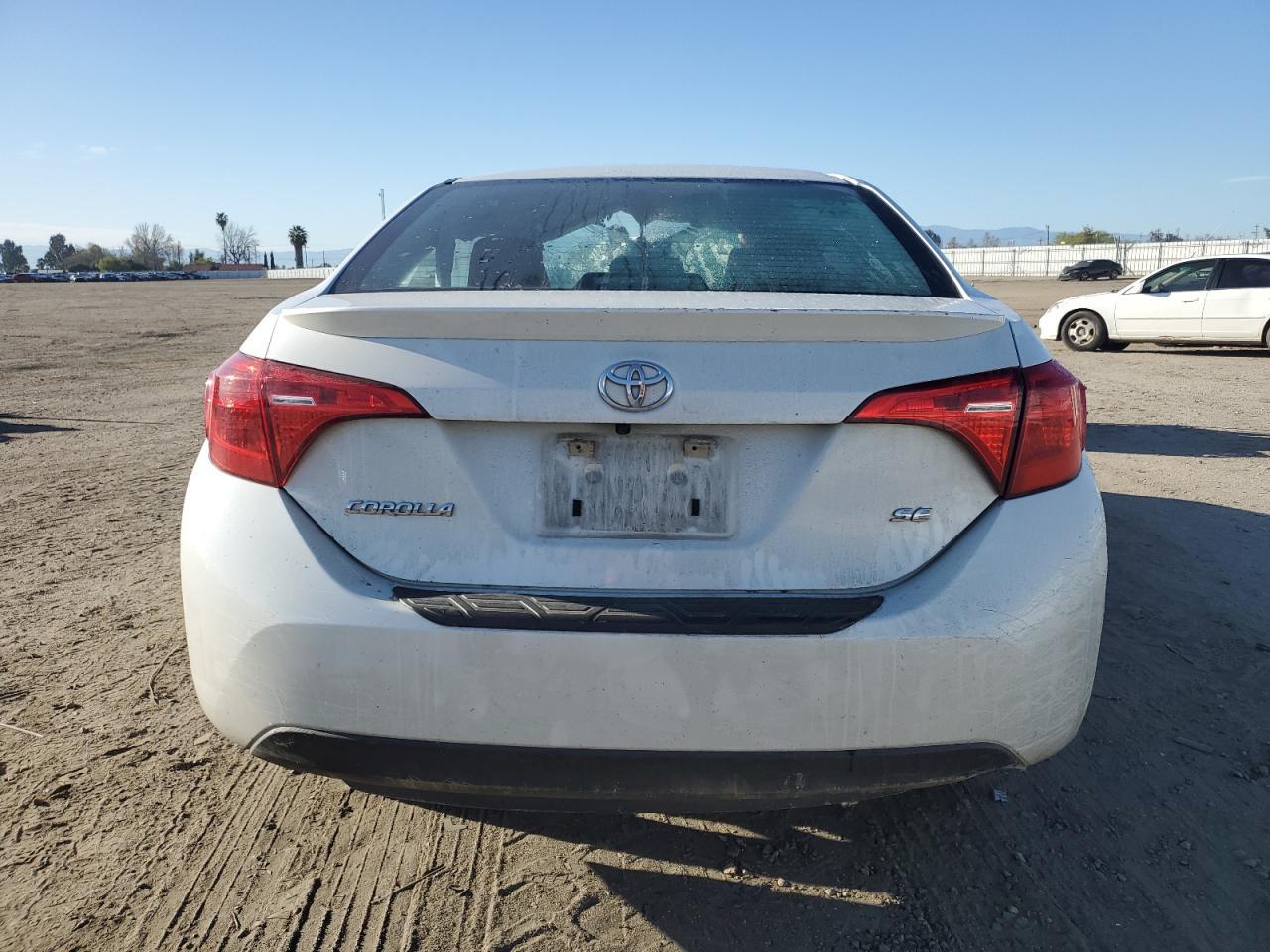 2019 TOYOTA COROLLA L - Image 6