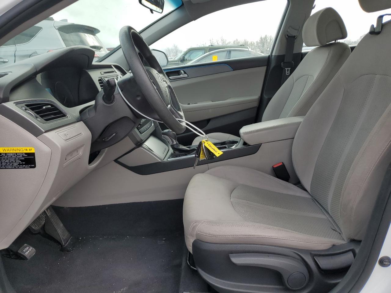 2017 HYUNDAI SONATA SE - Фото 7