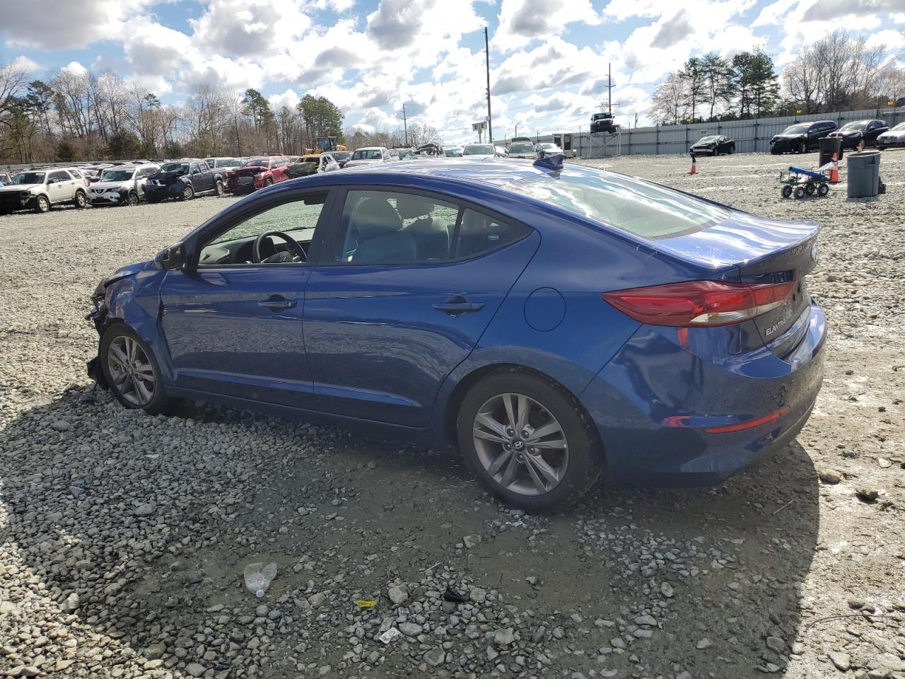 2017 HYUNDAI ELANTRA SE - Фото 2
