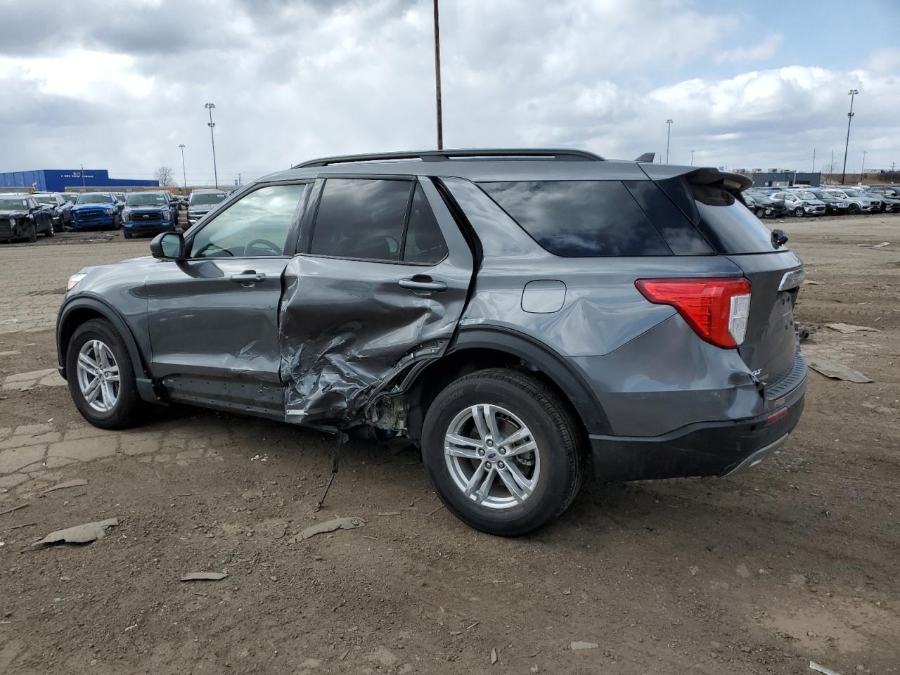 2023 FORD EXPLORER X - Фото 2