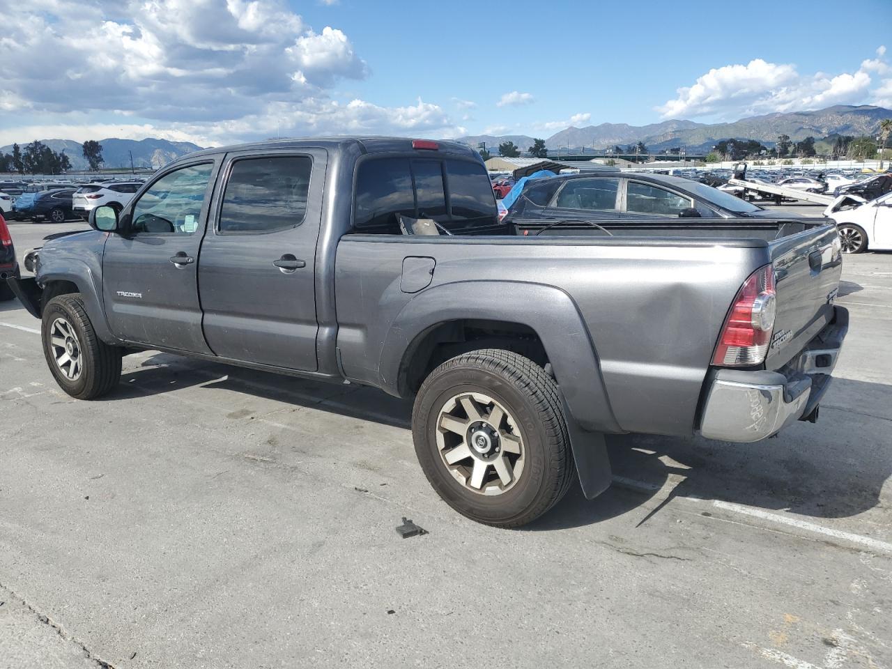 2013 TOYOTA TACOMA DOU - Image 2