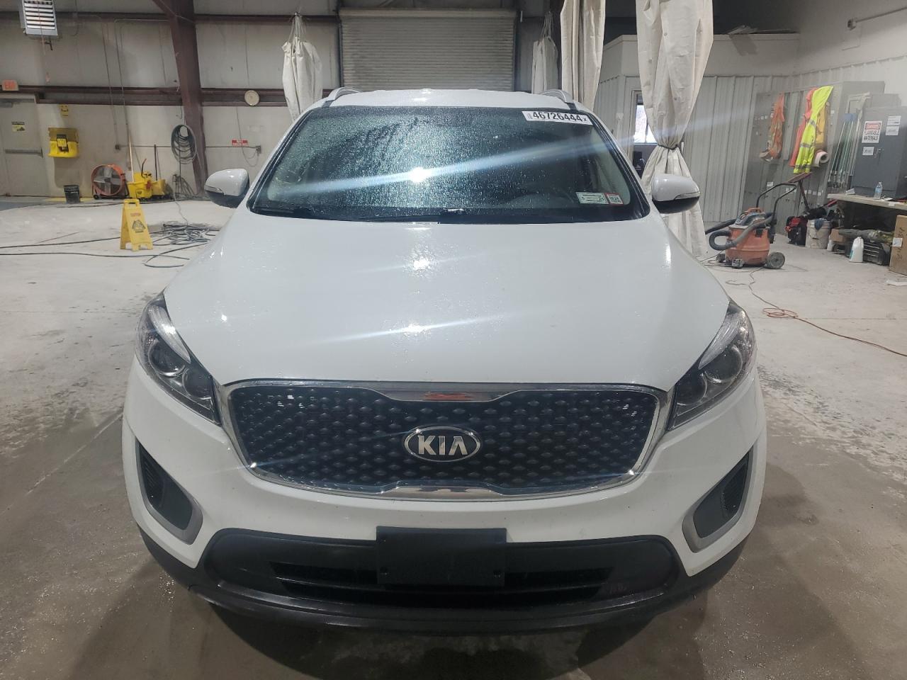 2017 KIA SORENTO LX - Фото 5
