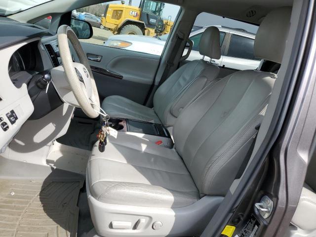 2012 Toyota Sienna Xle - Image 7
