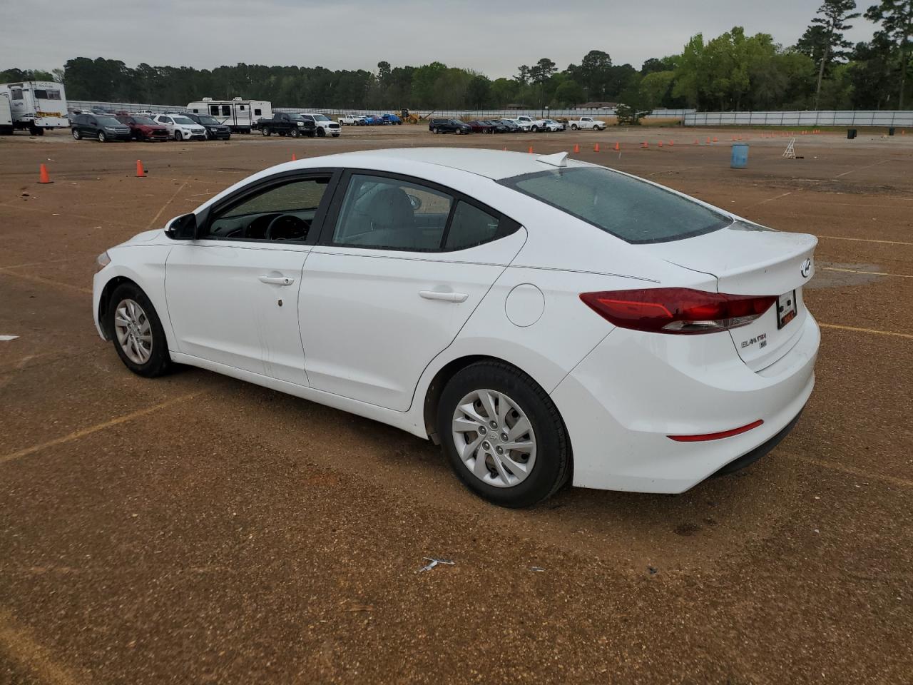 2017 HYUNDAI ELANTRA SE - Image 2
