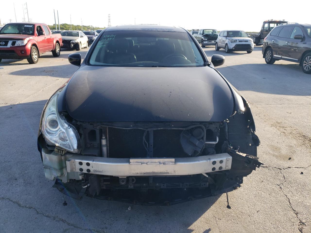 2012 INFINITI G37 - Image 5