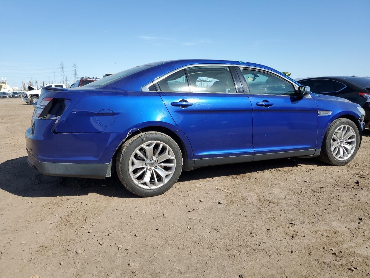 2013 FORD TAURUS LIM - Image 3