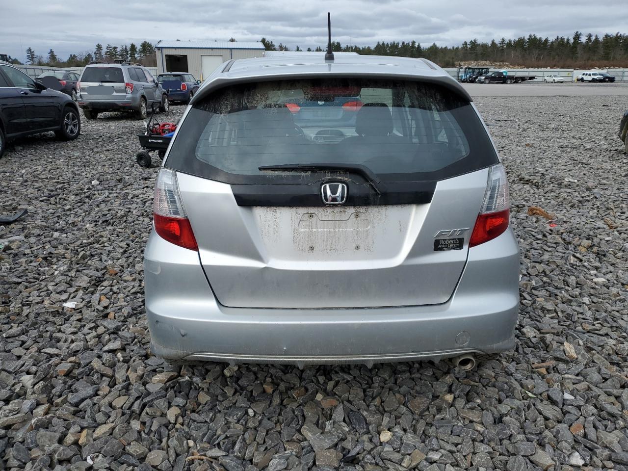 2011 HONDA FIT SPORT - Image 6