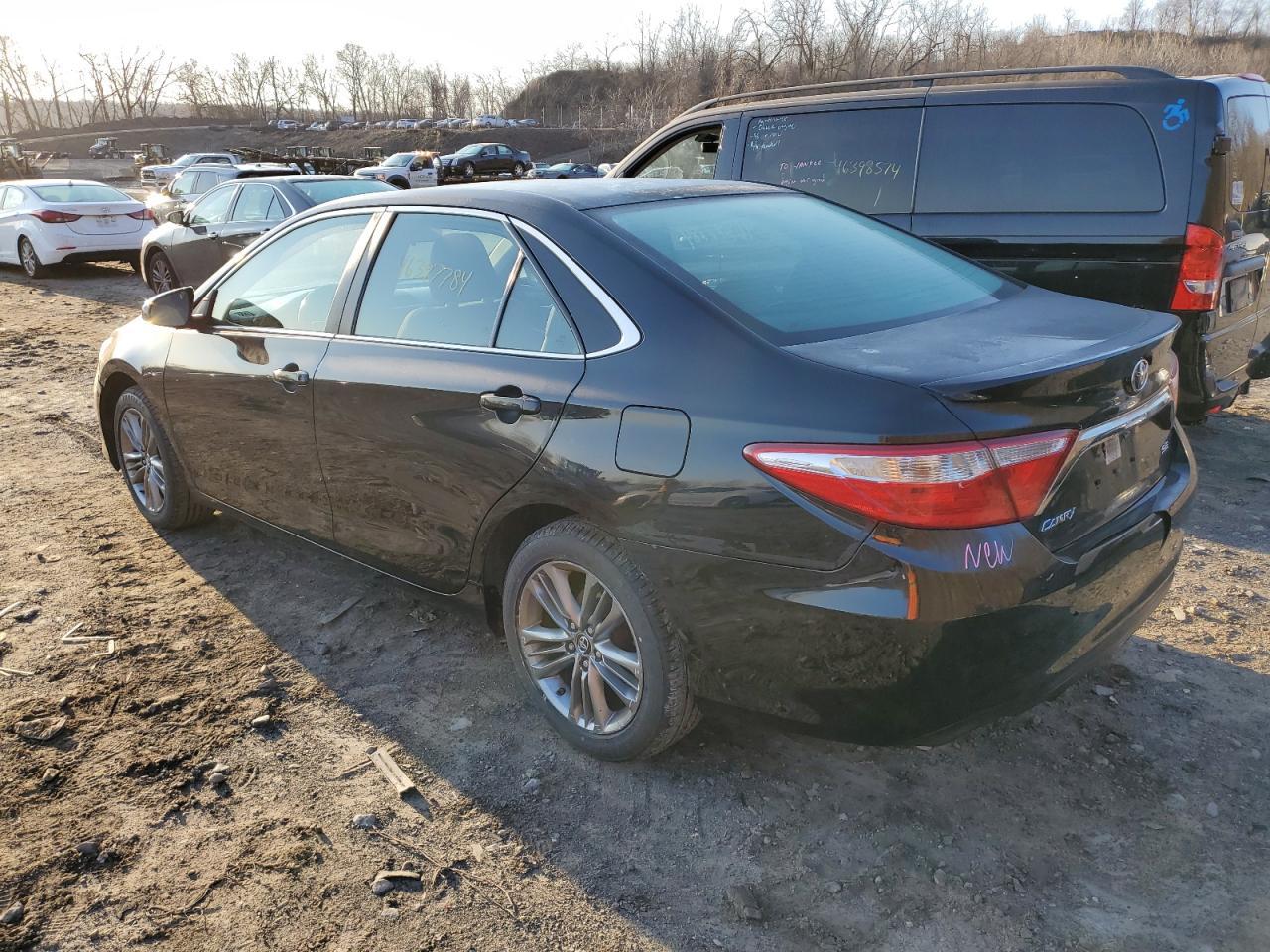 2017 TOYOTA CAMRY LE - Image 2