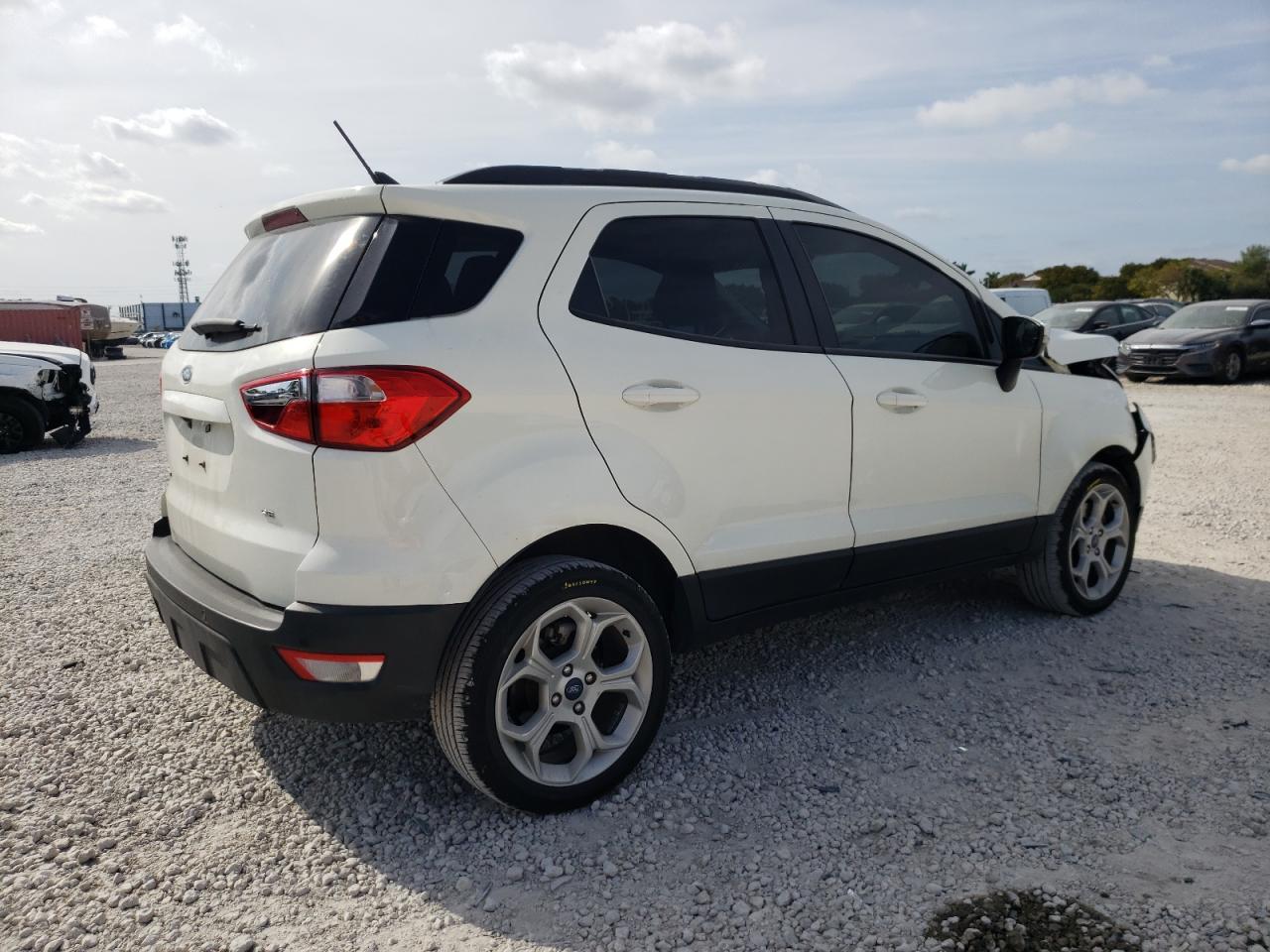 2021 FORD ECOSPORT S - Фото 3