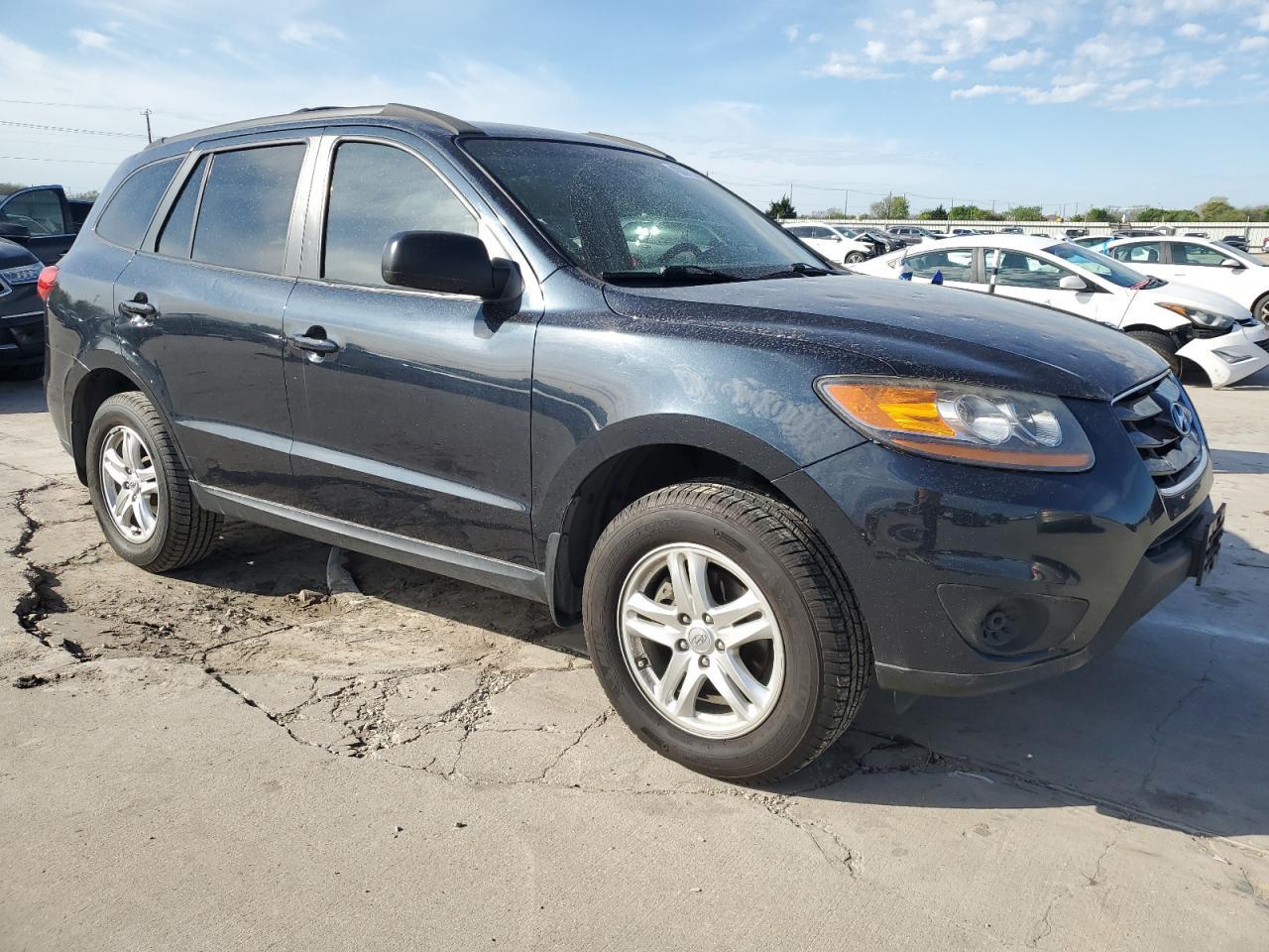 2011 HYUNDAI SANTA FE G - Image 4