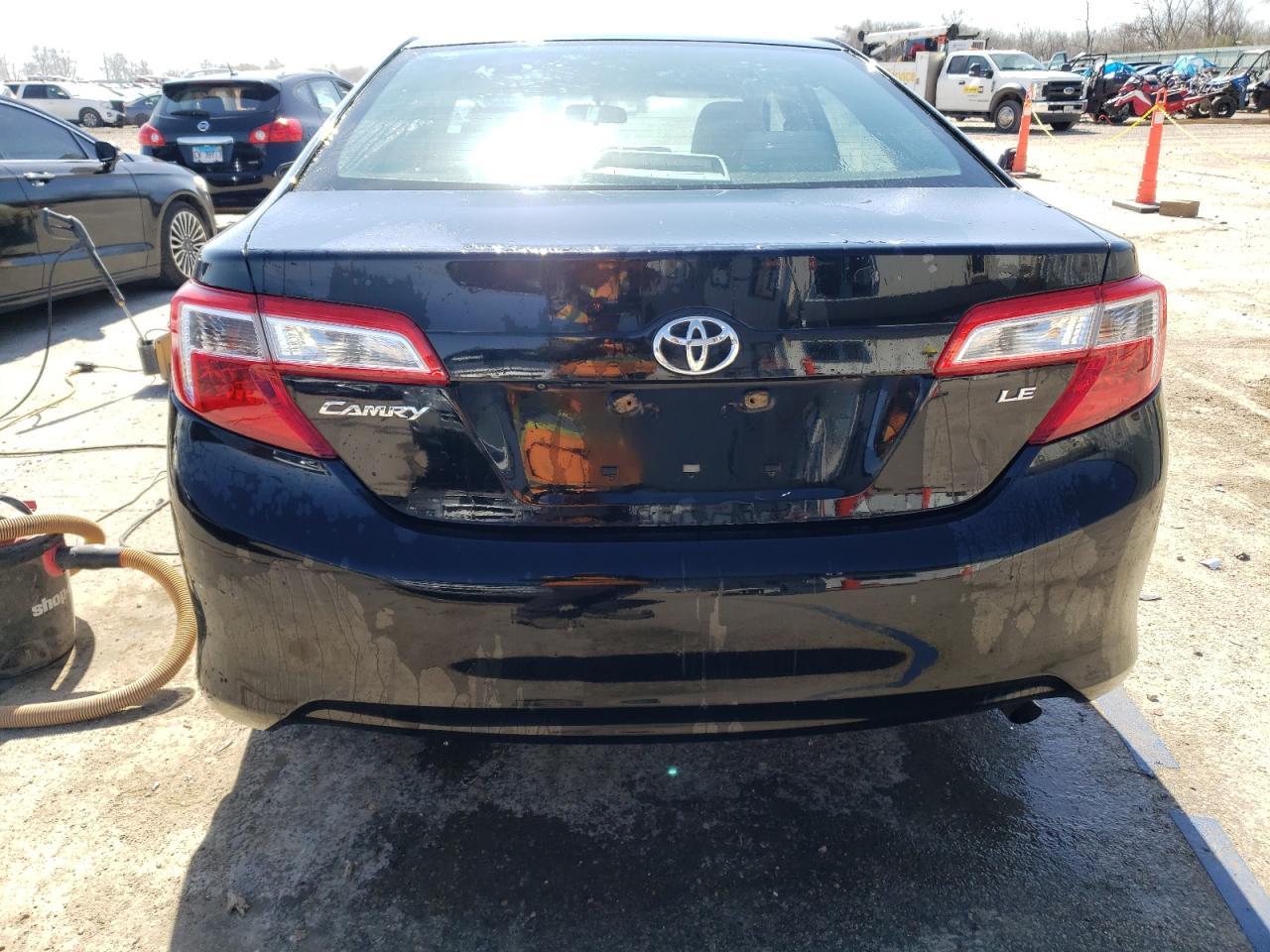 2014 TOYOTA CAMRY L - Фото 6