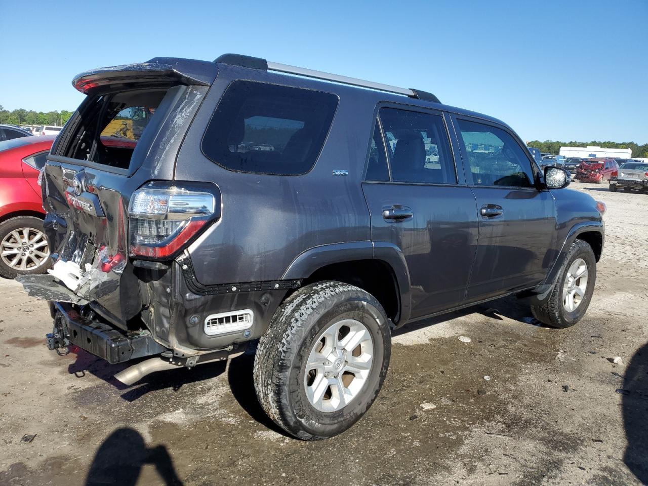 2019 TOYOTA 4RUNNER SR - Image 3