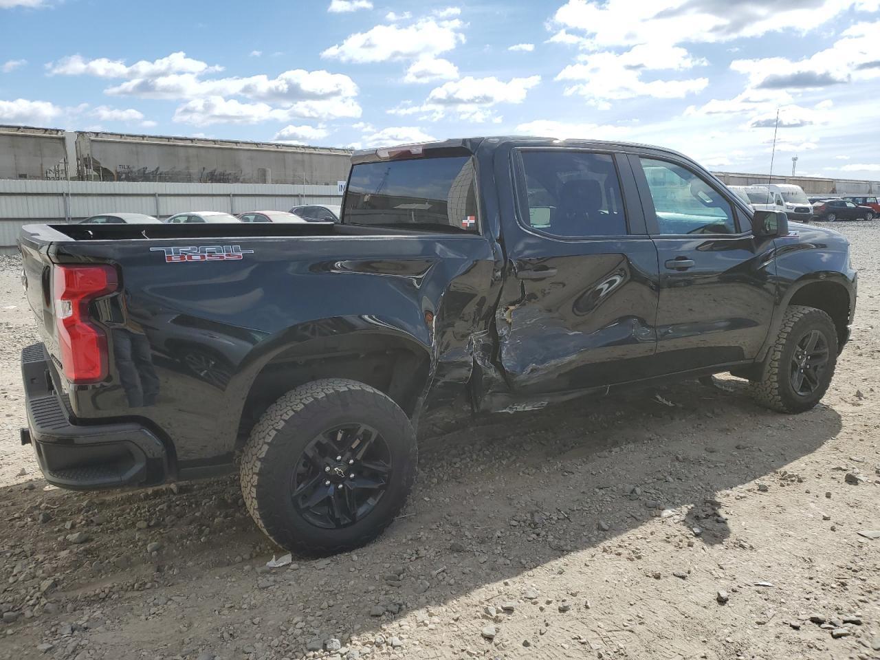 2021 CHEVROLET SILVERADO - Фото 3