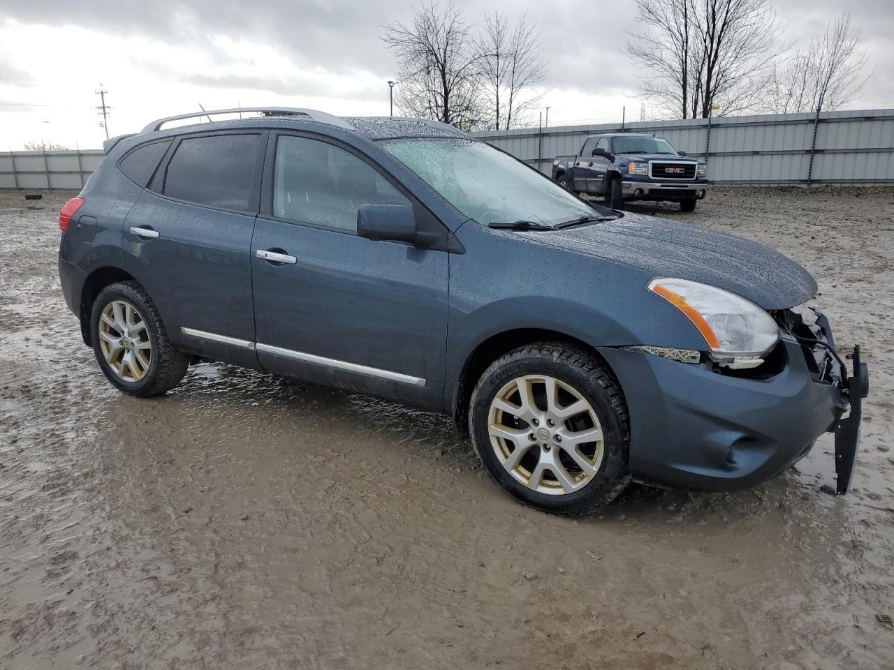 2013 NISSAN ROGUE S - Image 4