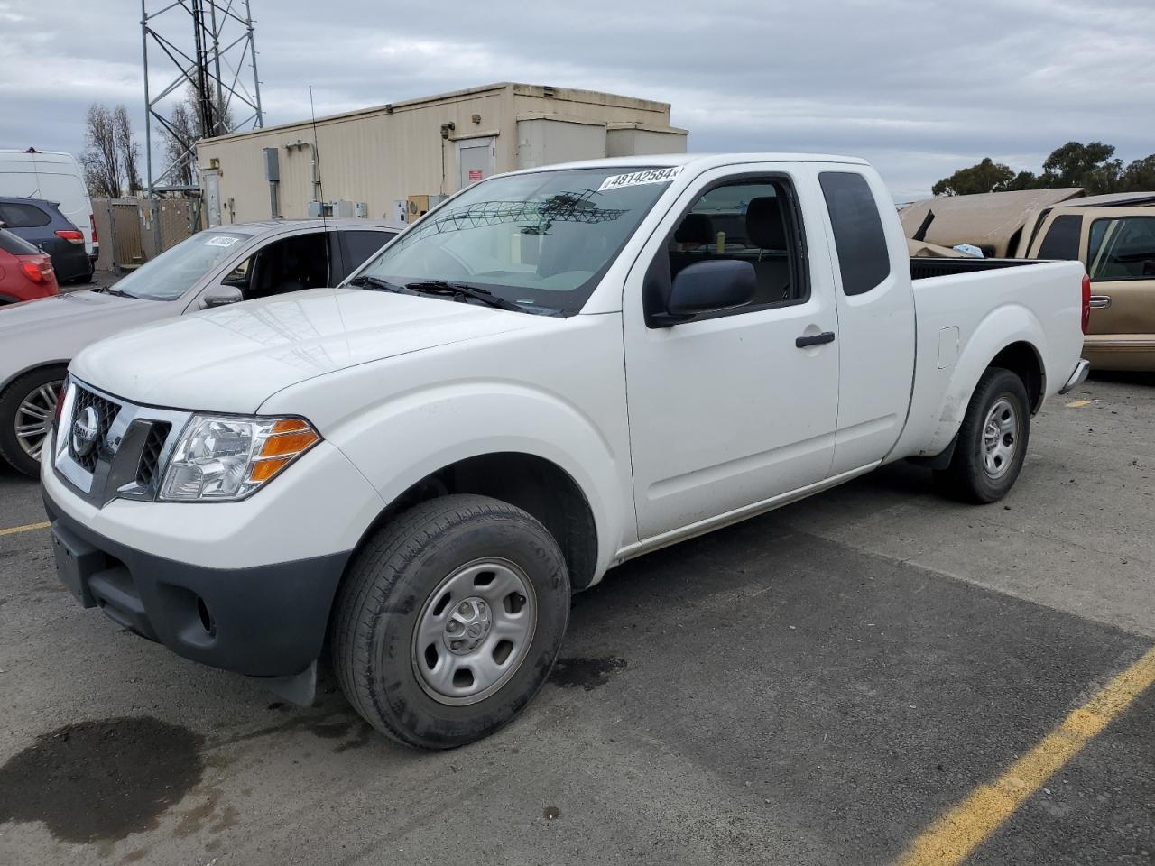 2016 NISSAN FRONTIER S