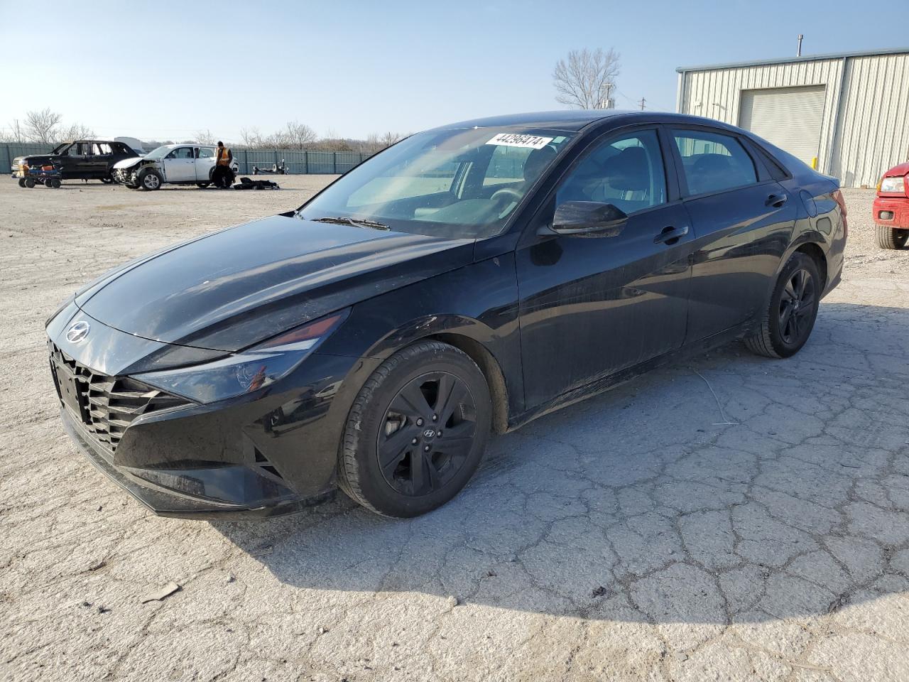 2023 HYUNDAI ELANTRA SE