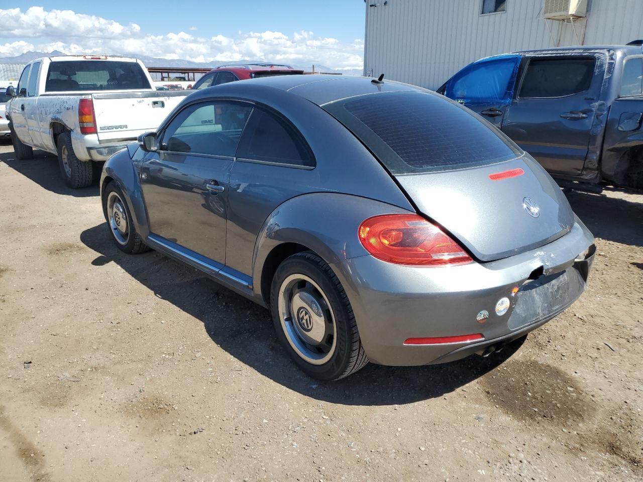 2012 VOLKSWAGEN BEETLE - Image 2