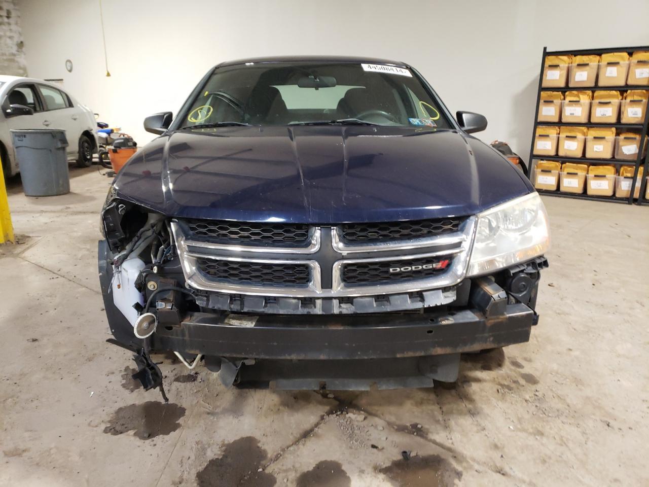 2014 DODGE AVENGER SE - Image 5