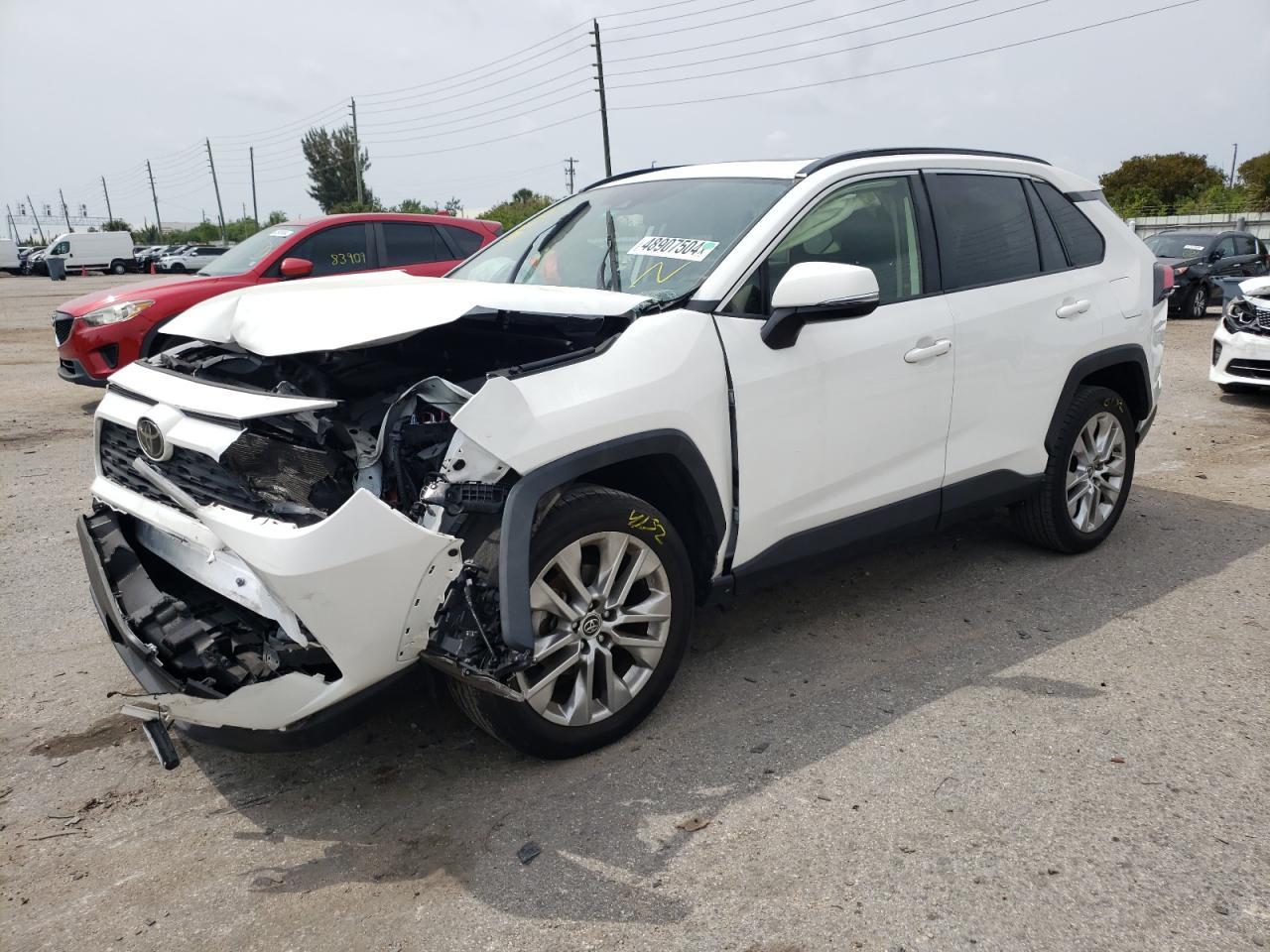 2019 TOYOTA RAV4 XLE P