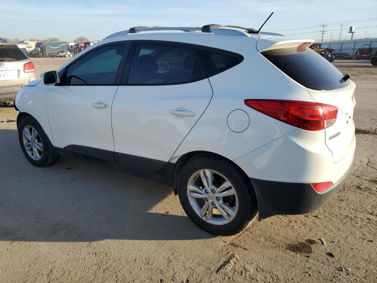2012 HYUNDAI TUCSON GLS - Image 2