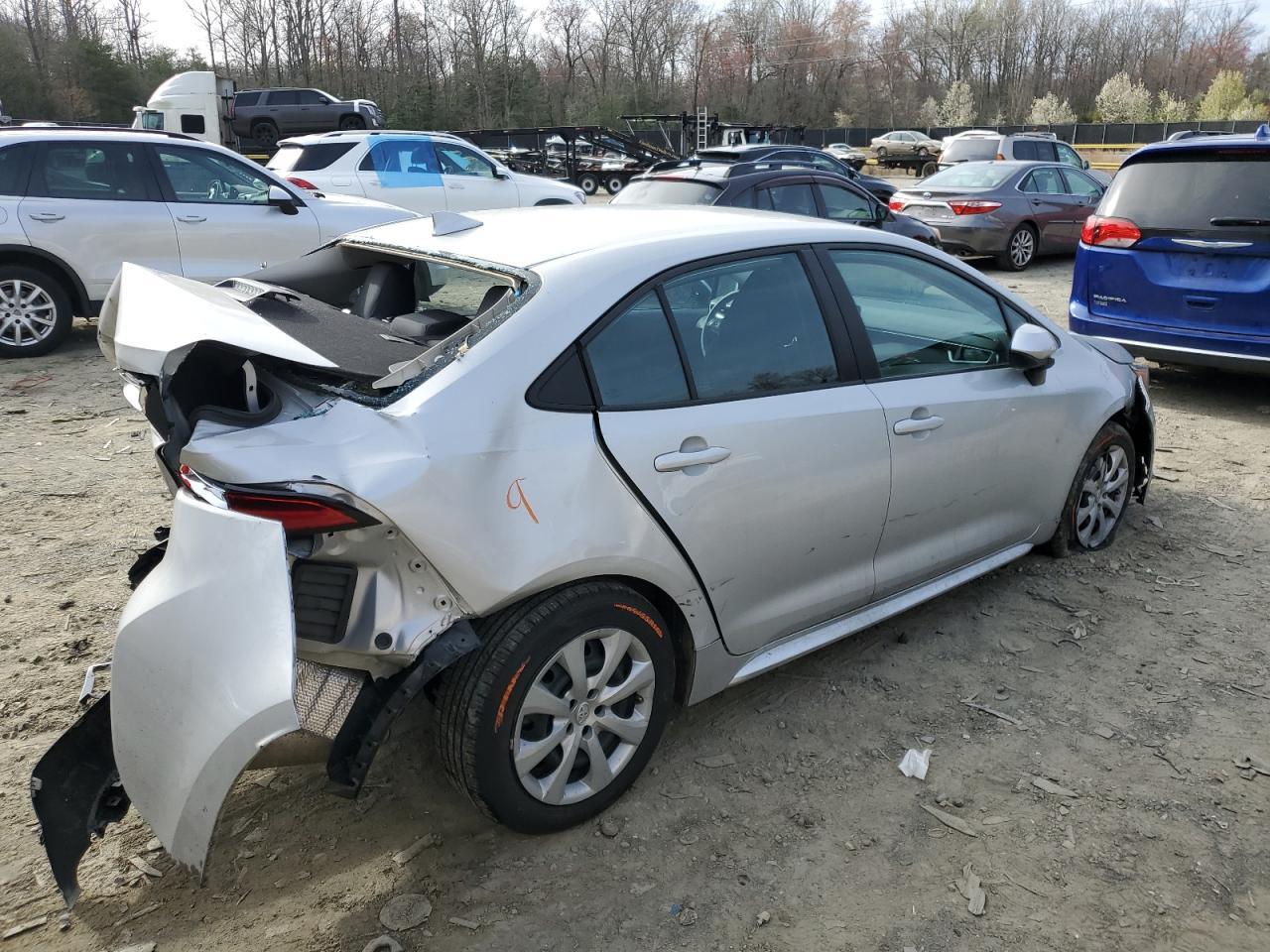 2022 TOYOTA COROLLA LE - Фото 3